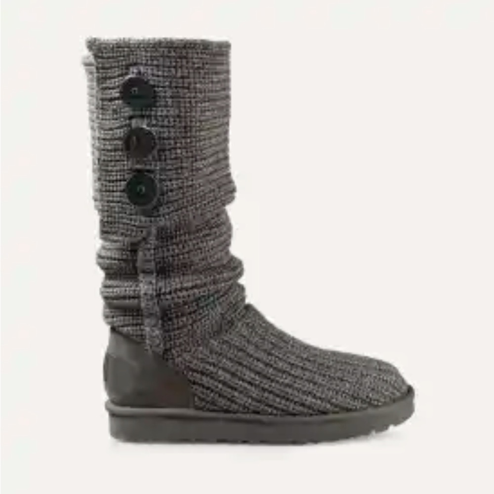UGG- Classic Cardy Boot size 6 - Picture 1 of 7